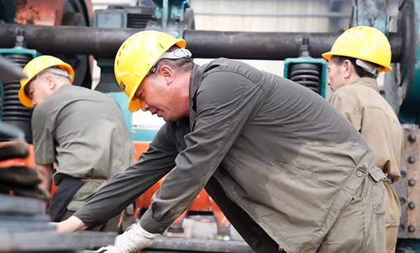 Safety Requirements for Overhead Crane Lifting Operation
