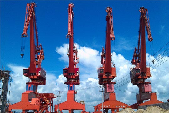 How to maintain the portal crane