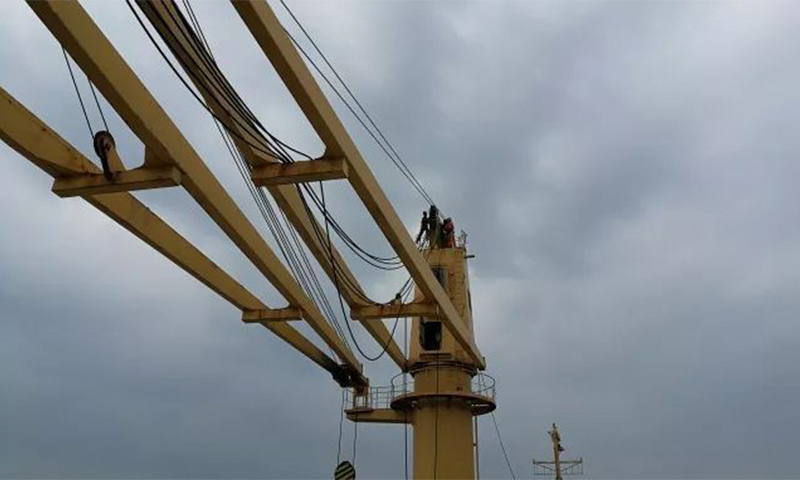 marine hydraulic deck crane 7